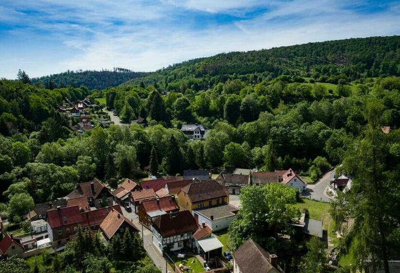 Café Und Pension Theodor Fontane