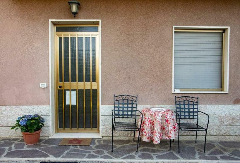 בית מלון כפרי Agriturismo Campo Contile