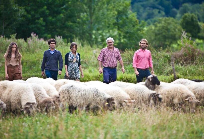 هتل Agroturismo Ondarre