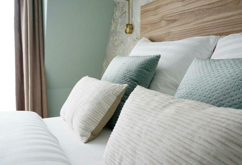 Отель Astoria The Hague