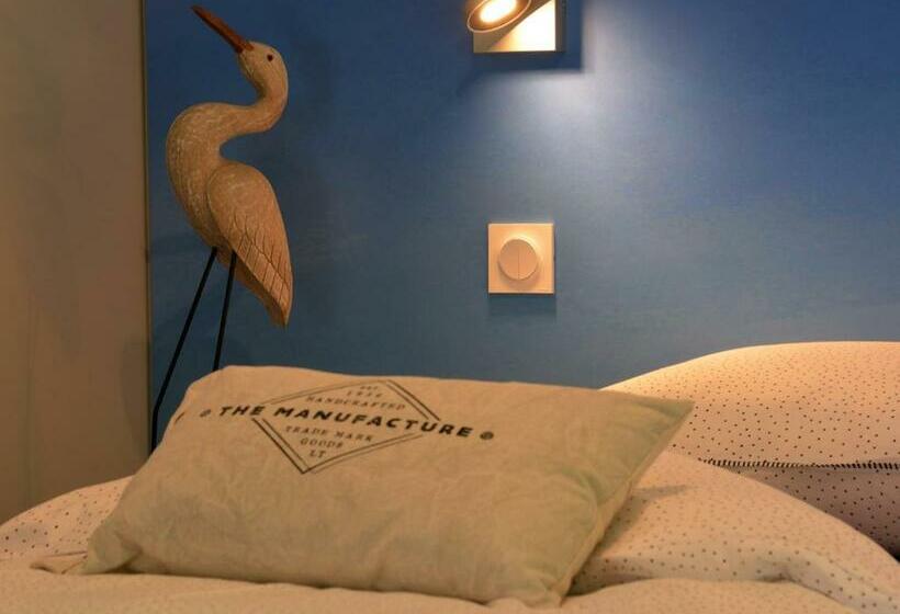 ホテル Le Moulin Des Chartreux   1733