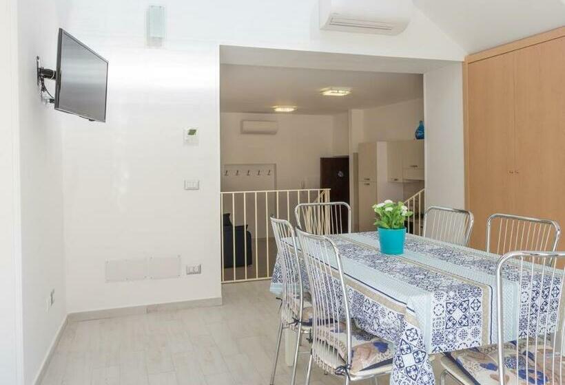 فندق Odissea Residence E Rooms