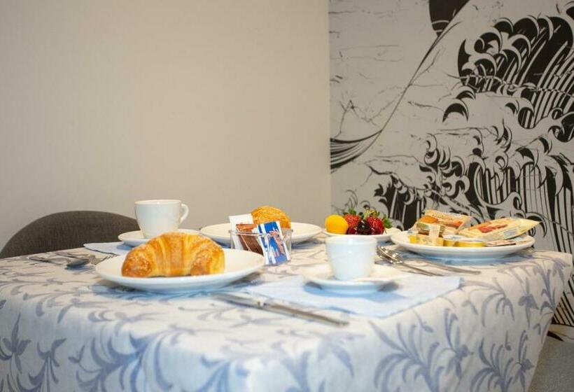 فندق Odissea Residence E Rooms