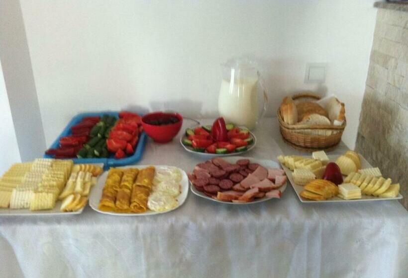 Отель Pensiunea Drumul Voievozilor