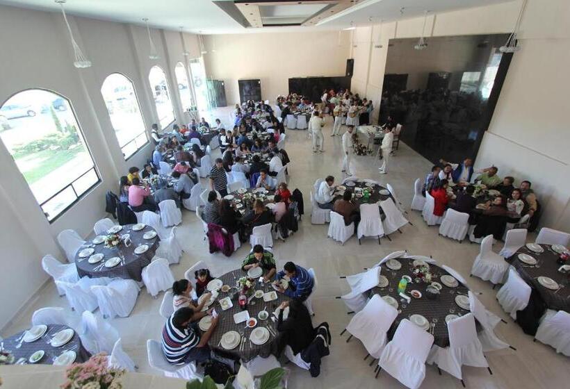 فندق Real De San Antonio