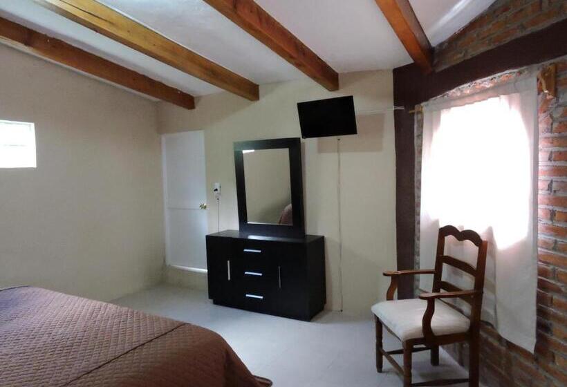 فندق Real De San Antonio