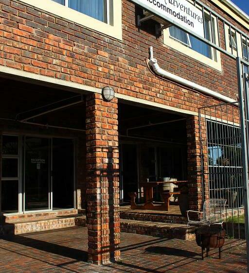 بنسيون African Adventures Accommodation