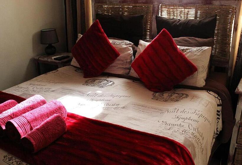 بنسيون African Adventures Accommodation