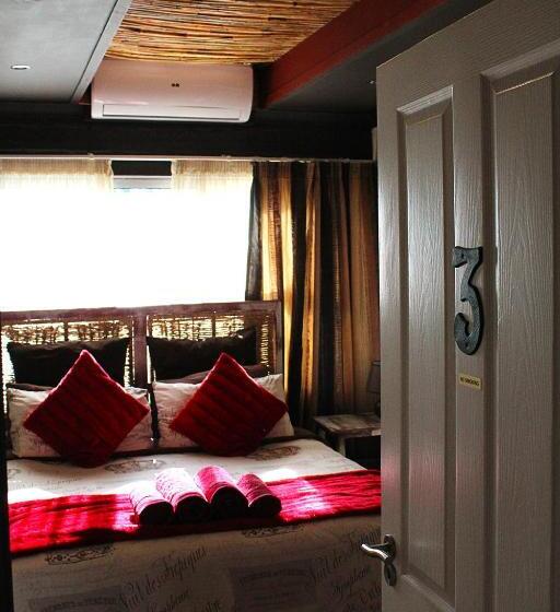 بنسيون African Adventures Accommodation