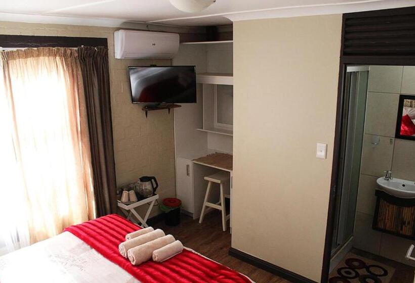 بنسيون African Adventures Accommodation