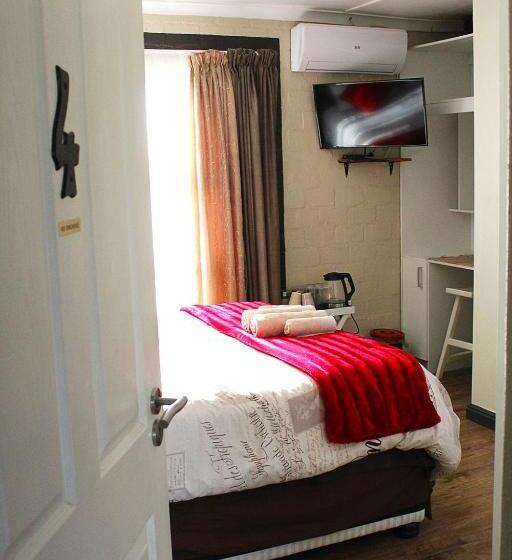 بنسيون African Adventures Accommodation