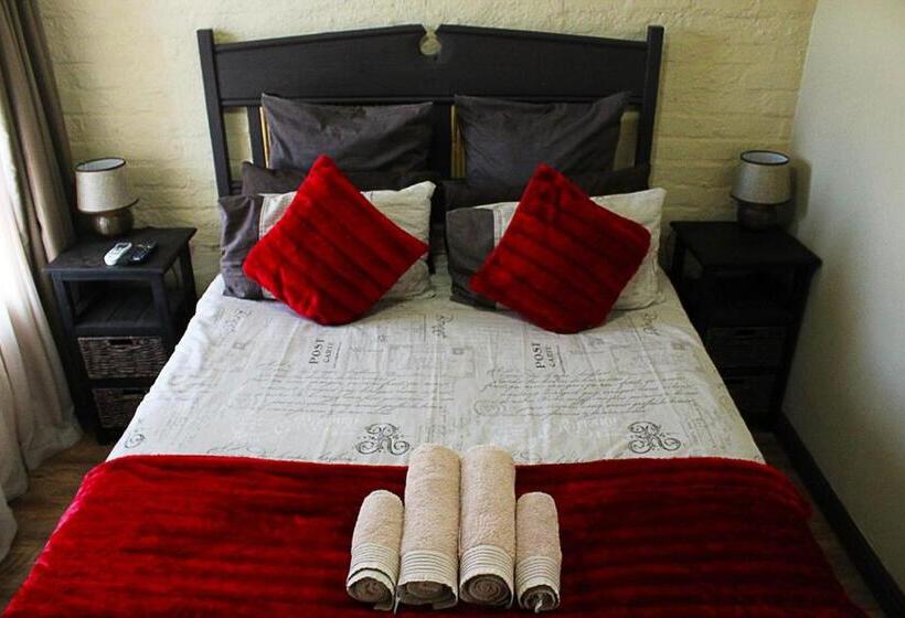 بنسيون African Adventures Accommodation