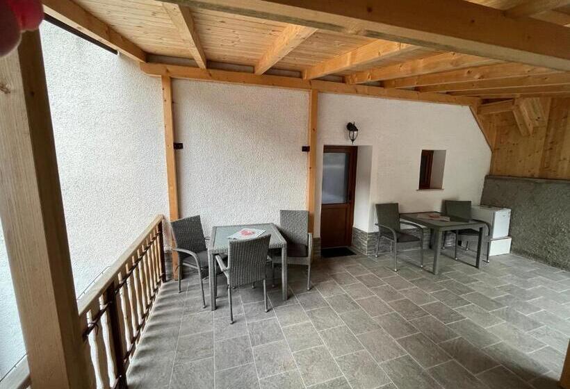 پانسیون Apartmaji In Sobe Cuder