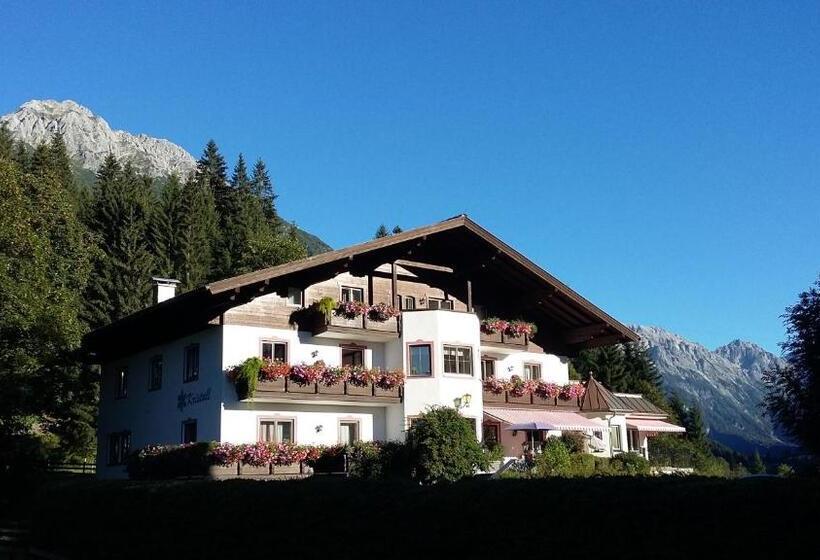 Panzió Gästehaus Kristall