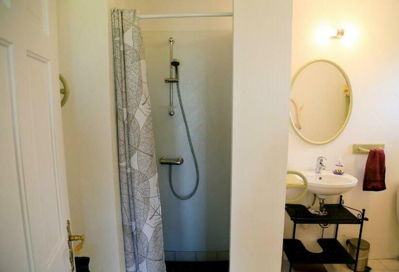 پانسیون Guest House Svetlana