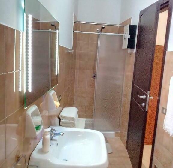 Пансион L Angolo Di Rosa