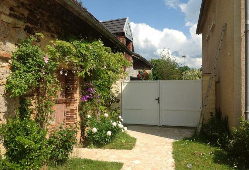 ペンション La Bicoque En Puisaye