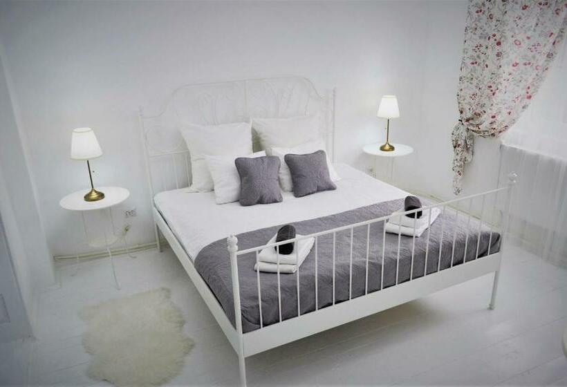 بنسيون La Maison Blanche