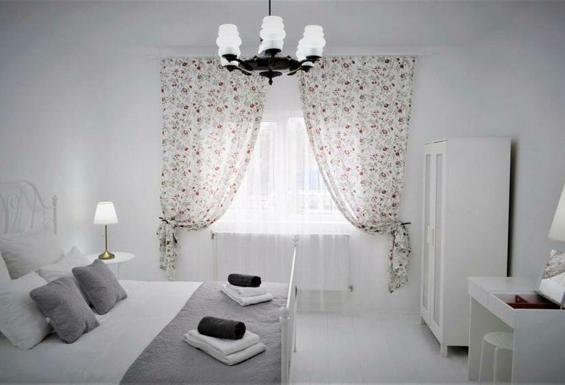 بنسيون La Maison Blanche