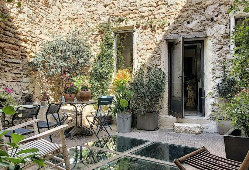 بنسيون La Vie De Chateau