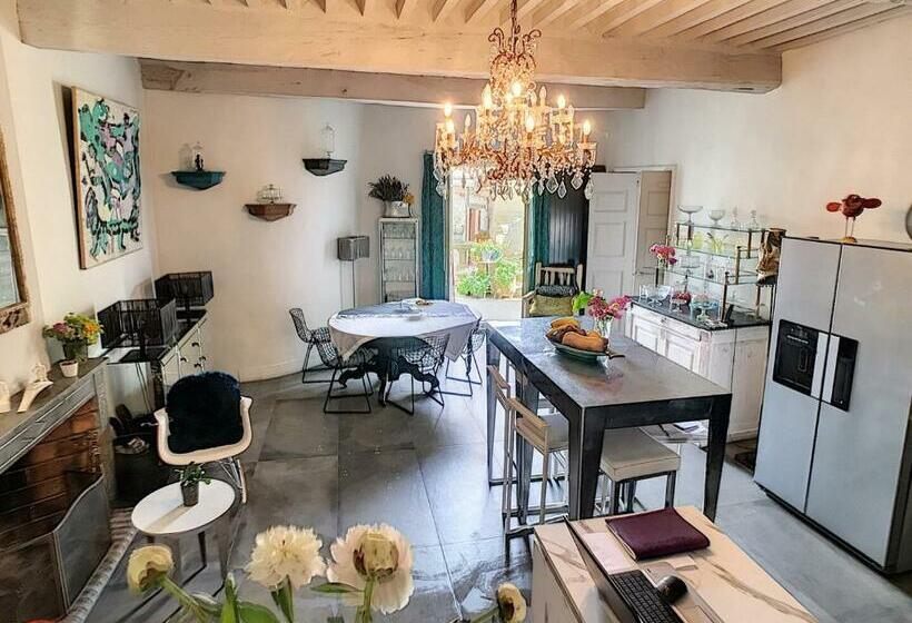 بنسيون La Vie De Chateau