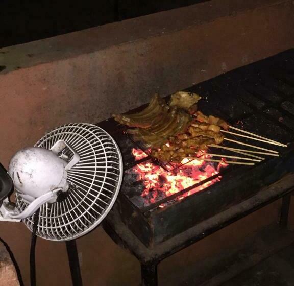 פנסיון Maha Neka Villa