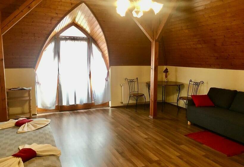 Пансион Marta Guest House