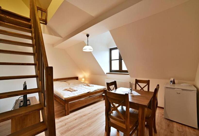 بنسيون Statek Pod Lípou