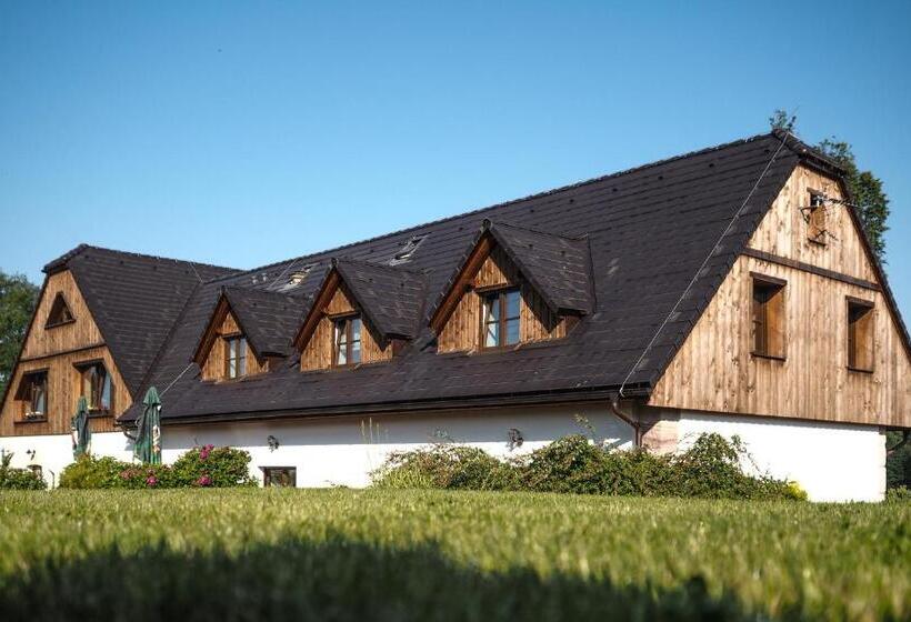 بنسيون Statek Pod Lípou