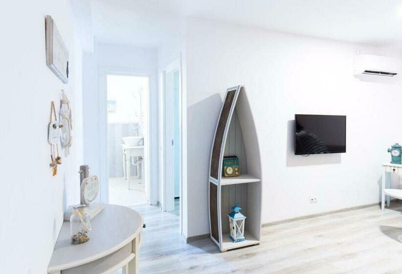 ペンション The Shore House