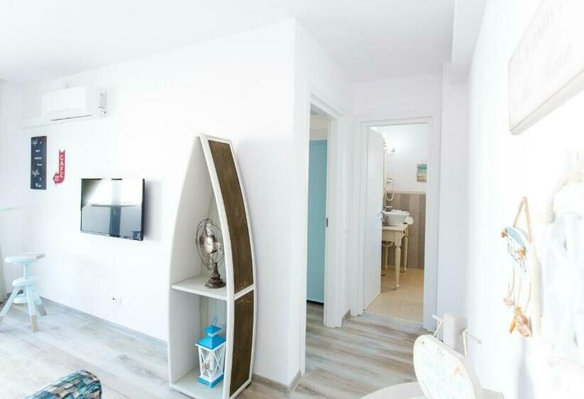 ペンション The Shore House