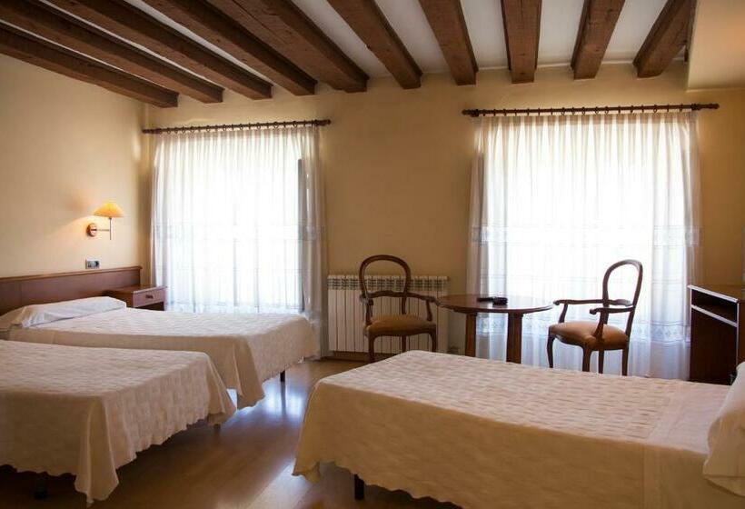 پانسیون Tirso De Molina