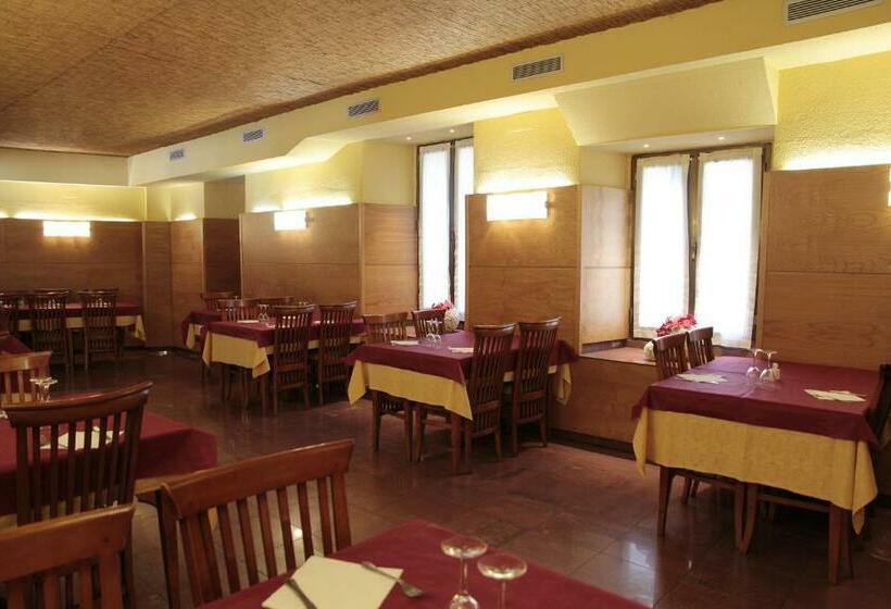 پانسیون Tirso De Molina