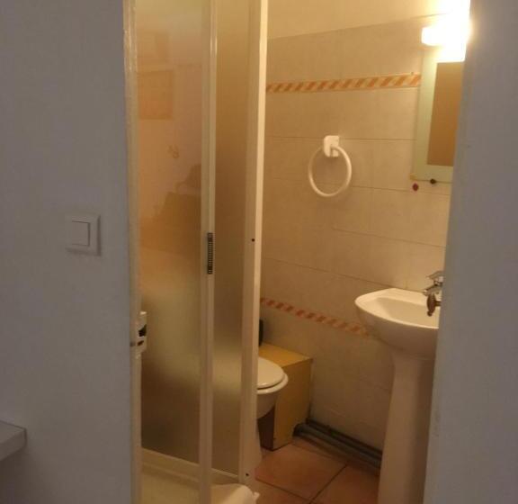 بنسيون Villa Cemaste