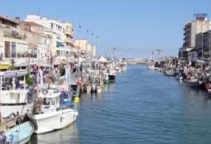 بنسيون Villa Cemaste