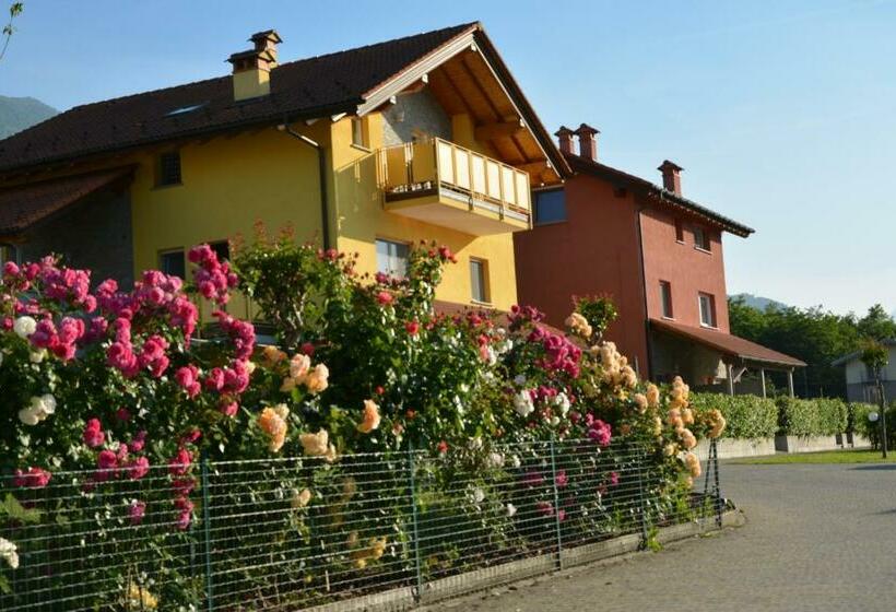 Residence Girasole Casa Rossa B