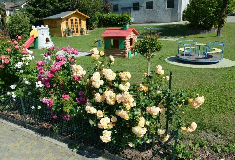 Residence Girasole Casa Rossa B