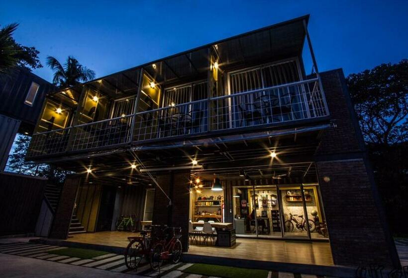 הוסטל Ducati Bike Box