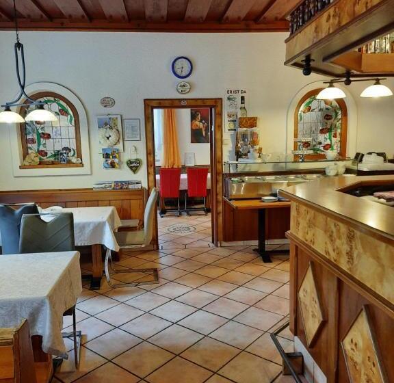 فندق صغير Gästehaus Zur Post   Heritage Inn