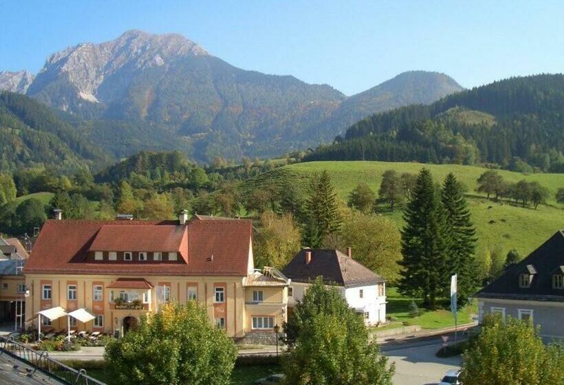 فندق صغير Gästehaus Zur Post   Heritage Inn