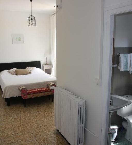 ベッドアンドブレックファースト 1er Consul