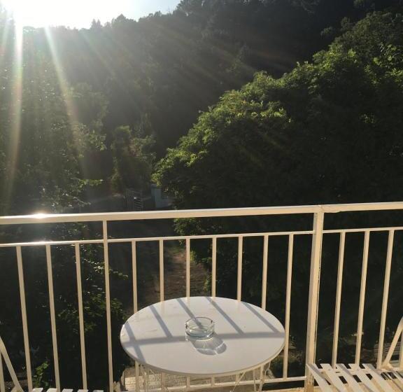 ベッドアンドブレックファースト 1er Consul