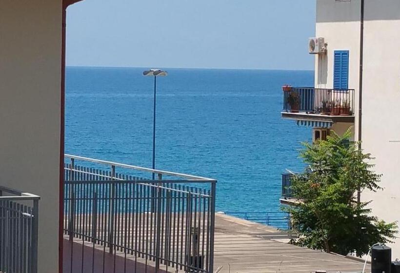 Bed and Breakfast A Due Passi Dal Mare