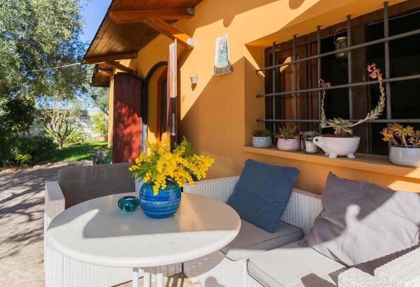 צימר Aspromonte Yellow House