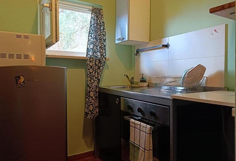 צימר Aspromonte Yellow House