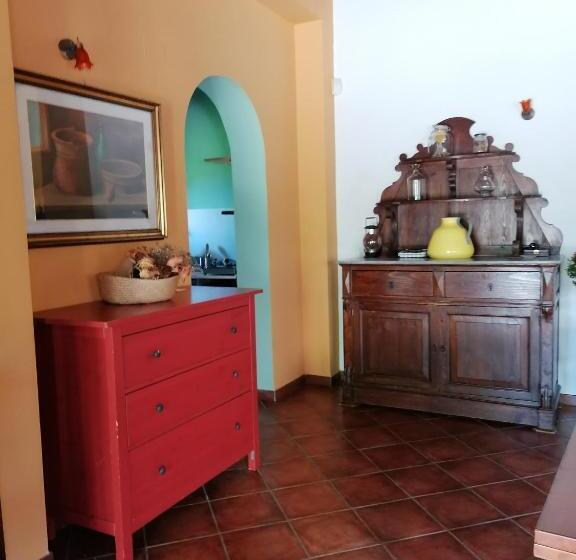 مبيت وإفطار Aspromonte Yellow House