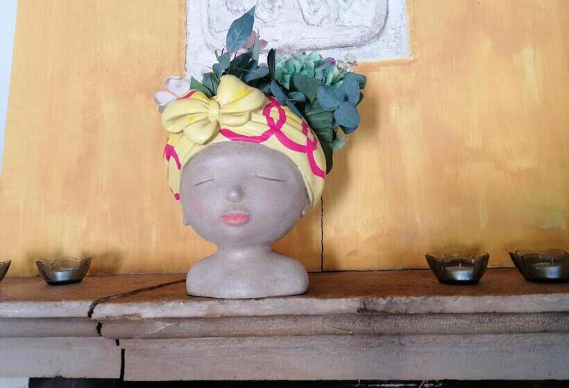 צימר Aspromonte Yellow House