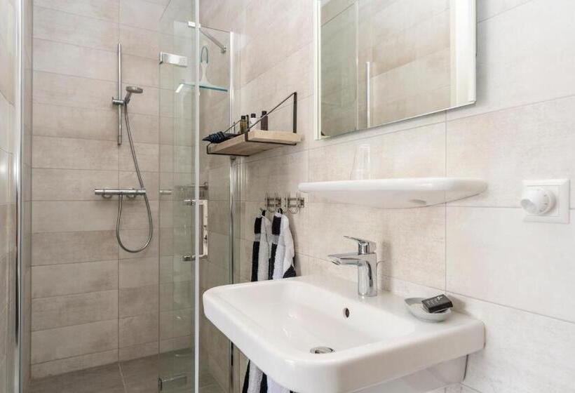 住宿加早餐  Bnb  T Kraaiennest