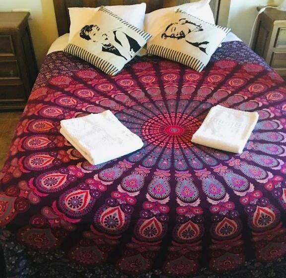 ベッドアンドブレックファースト Higos Chumbos, Casa Rural Compartido