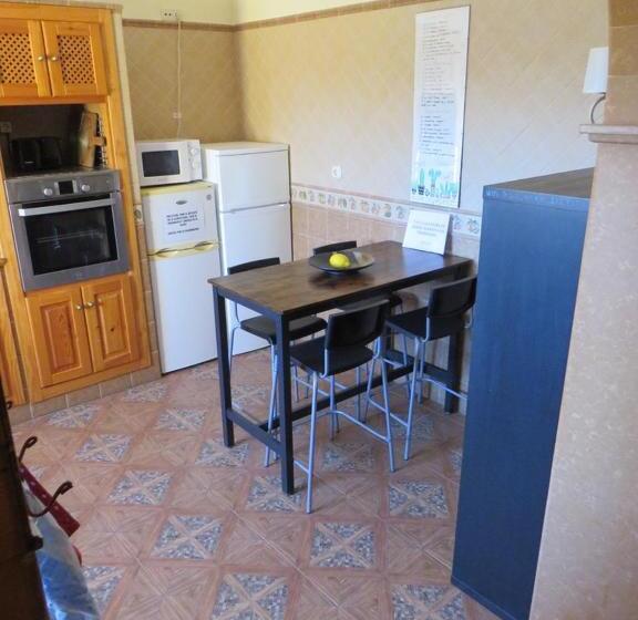 ベッドアンドブレックファースト Higos Chumbos, Casa Rural Compartido